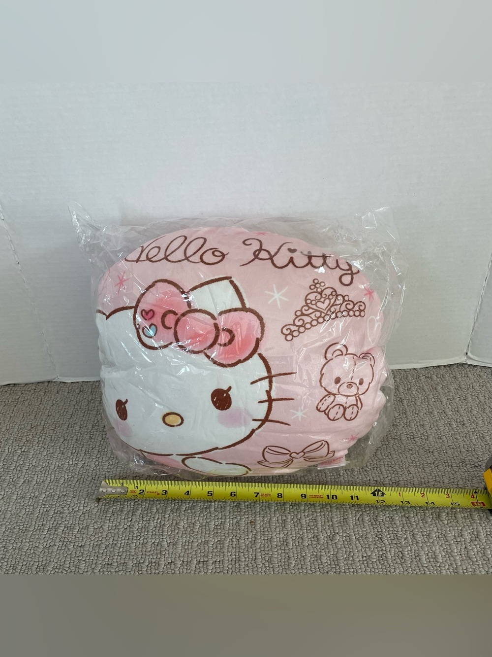 New hello kitty round cushion - Picture 3 of 4
